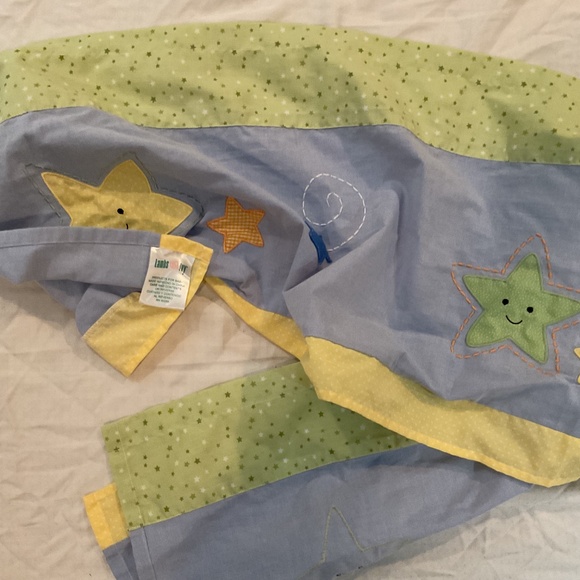 Lambs & ivy curtain - Picture 3 of 3